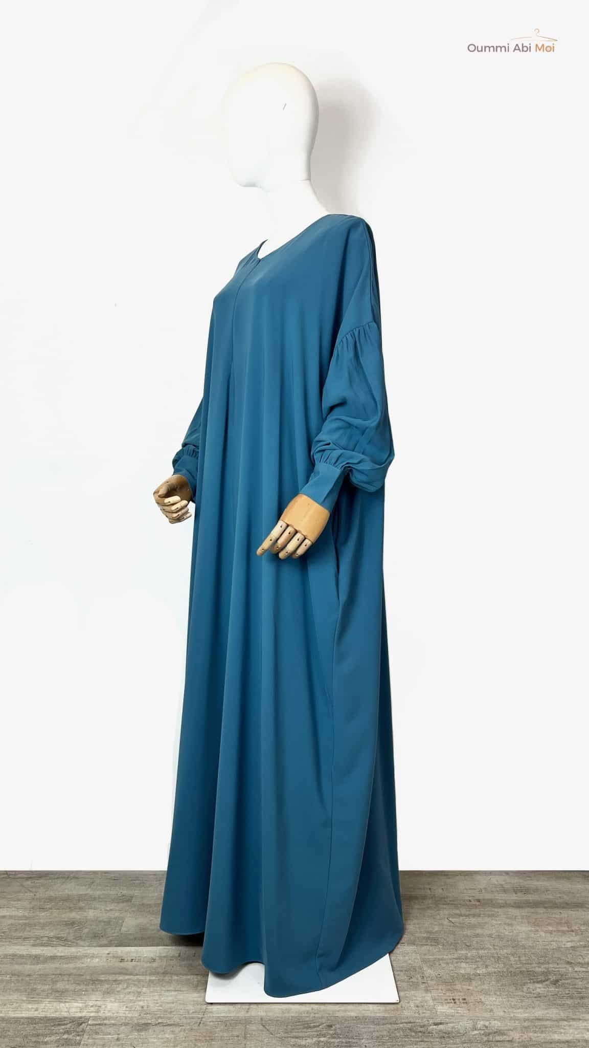 Abaya manches bouffantes fluide canard, coupe ample et manches plissées