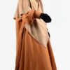 Abaya manches bouffantes fluide miel, coupe ample et manches plissées