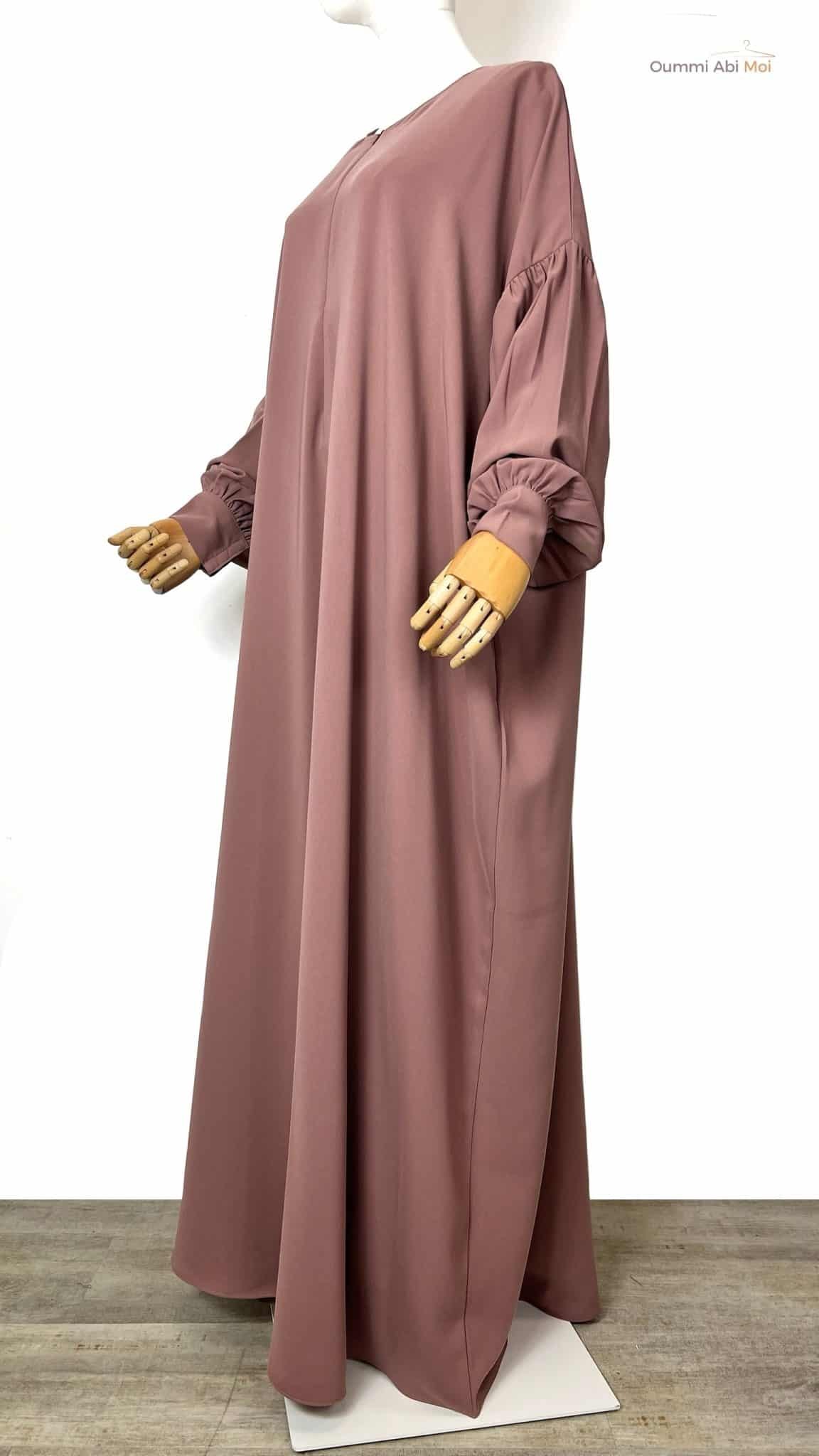 Abaya manches bouffantes fluide vieux rose, coupe ample et manches plissées