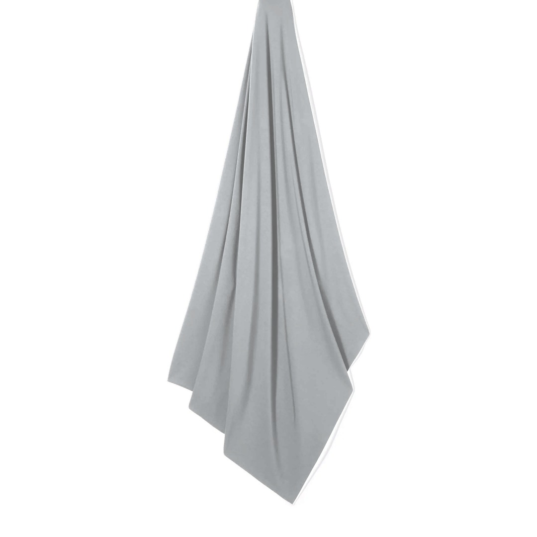 Hijab modal coton gris clair suspendu
